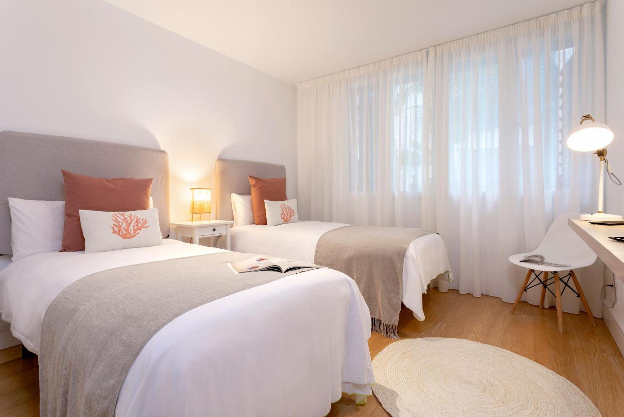 Genteel Home San Agustin Малага Екстериор снимка